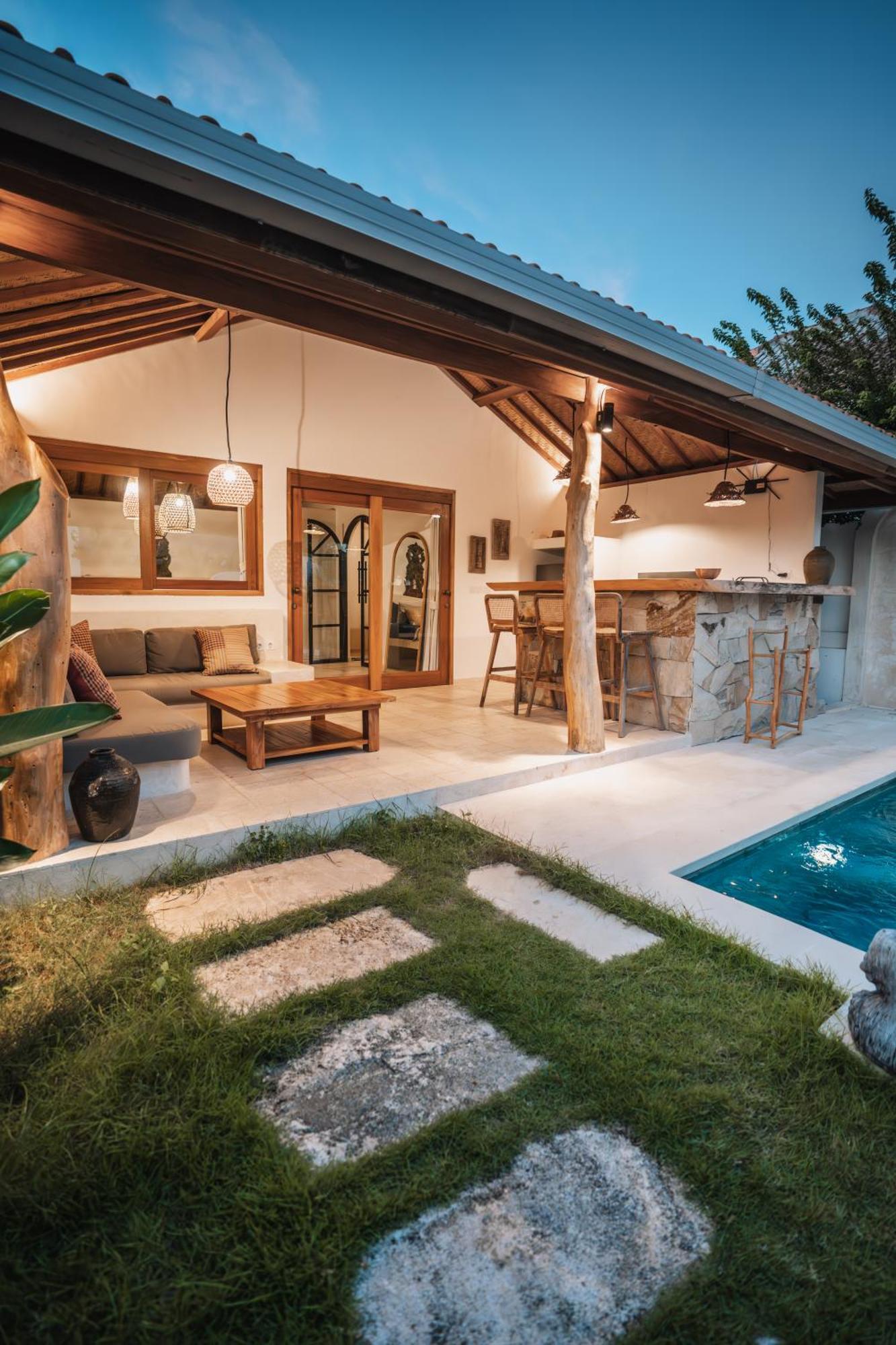 Bed and Breakfast La Kreyiol Uluwatu Exterior foto